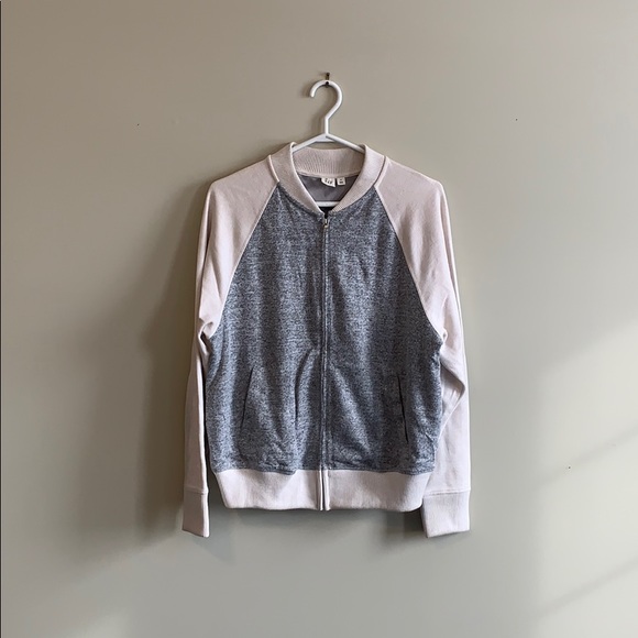 Like new! GAP knit bomber jacket light cream - Picture 2 of 7